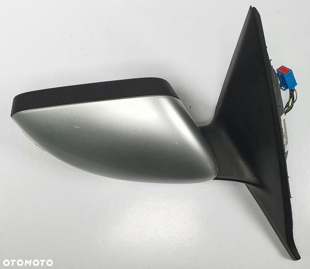 LUSTERKO PRAWE 6 PIN 426 VOLVO V50 30674996 EUROPA - 1