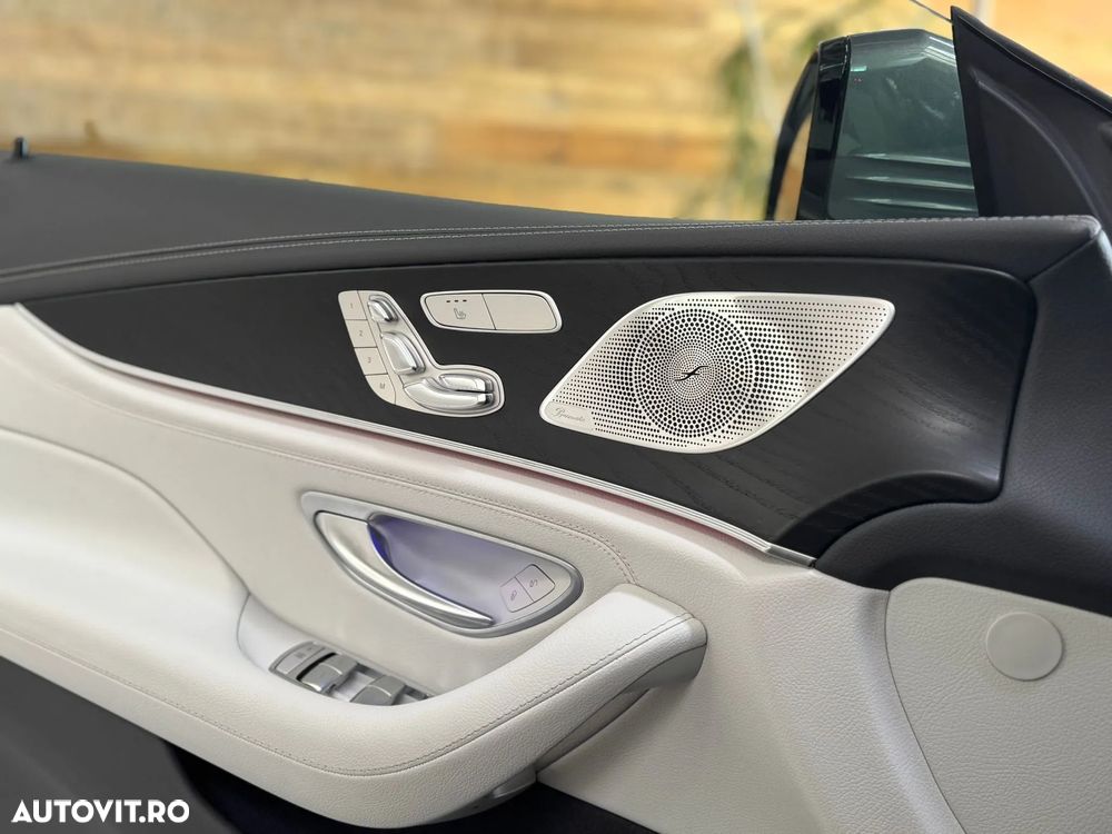 Mercedes-Benz CLS 300 d 4Matic 9G-TRONIC AMG Line - 9