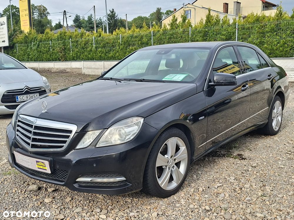 Mercedes-Benz Klasa E 220 CDI BlueEff Elegance