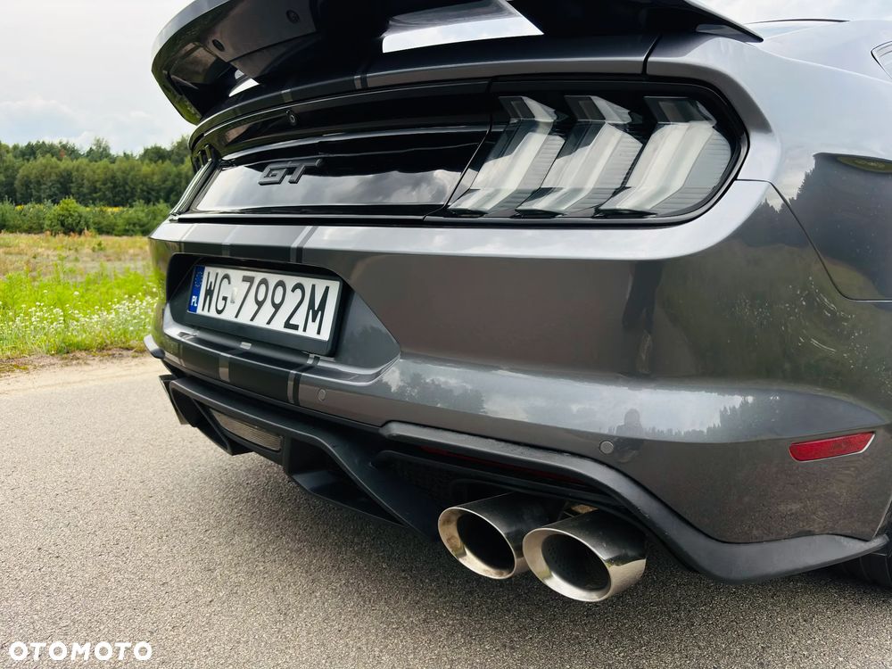 Ford Mustang - 30