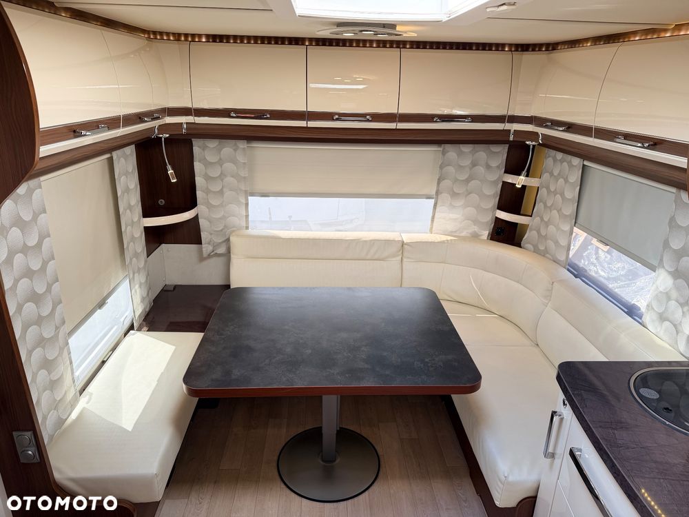 Fendt Larimar 700 - 12