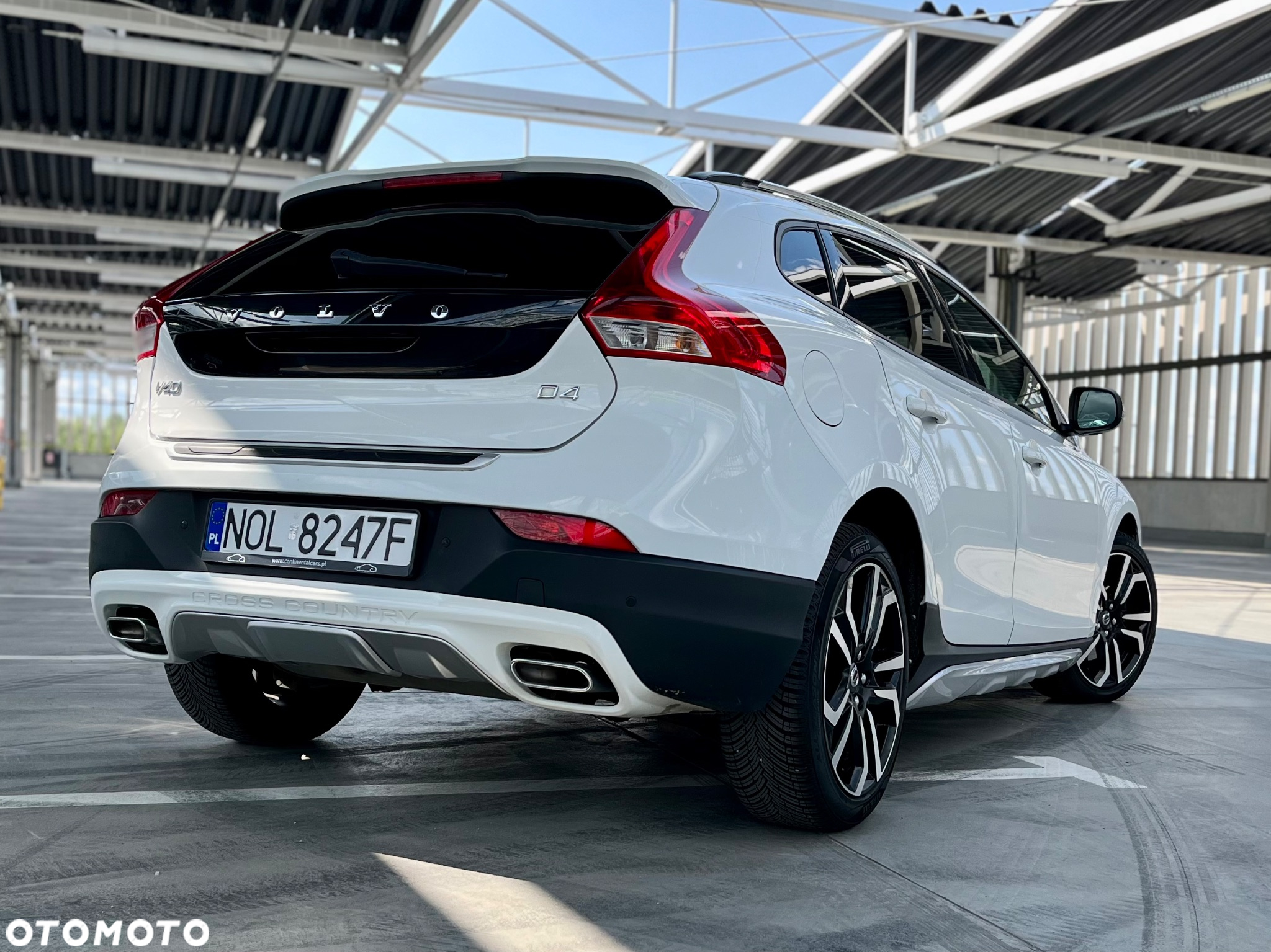 Volvo V40 Cross Country D4 Geartronic Momentum - 2