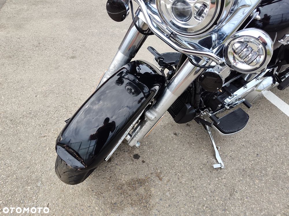 Harley-Davidson Touring Road King - 9