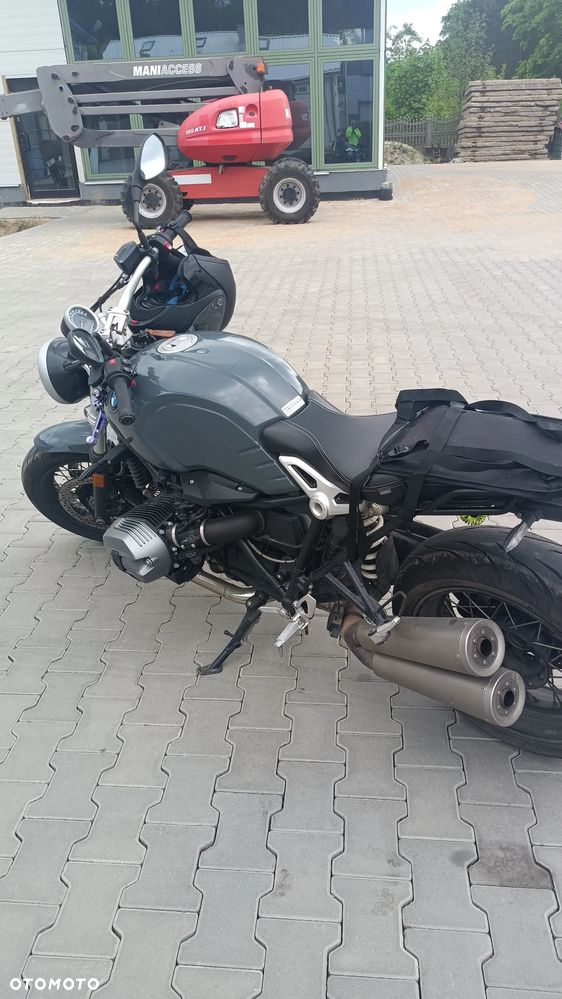 BMW R - 12