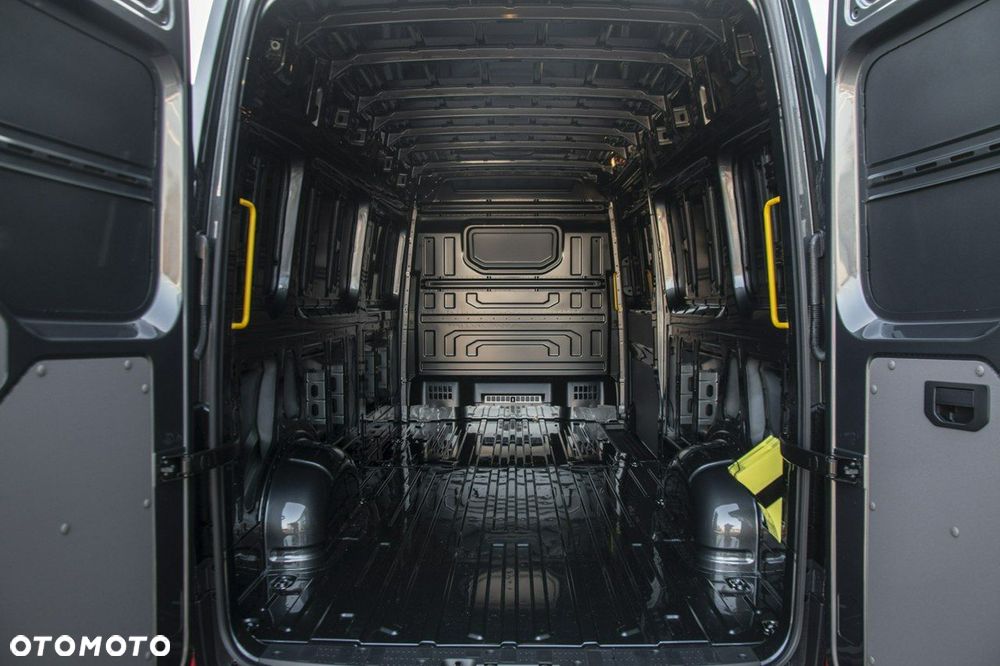 Volkswagen Crafter - 10
