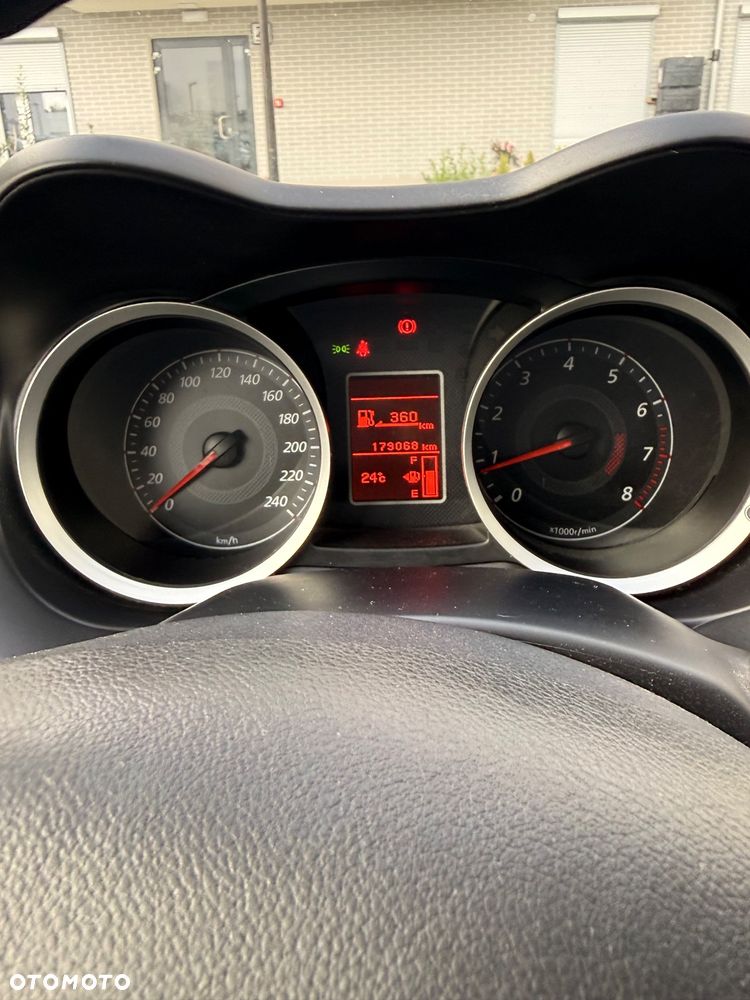Mitsubishi Lancer 1.5 Inform - 10
