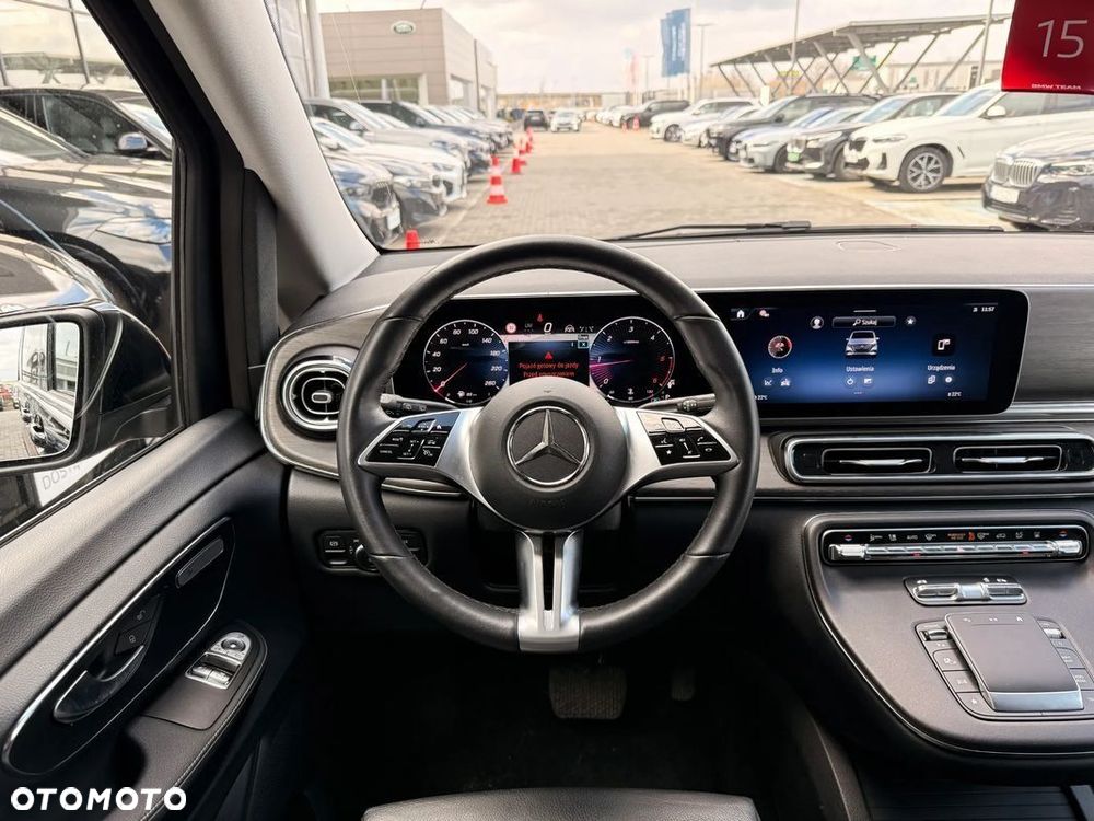 Mercedes-Benz Klasa V 300 d extralang 4Matic 9G-TRONIC Avantgarde - 28