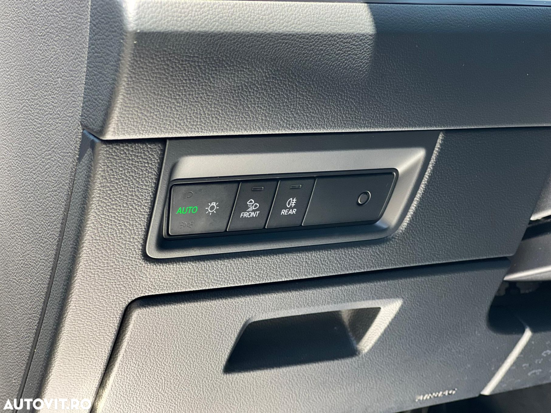 Volkswagen Touareg V6 TDI 4MOTION Elegance - 27