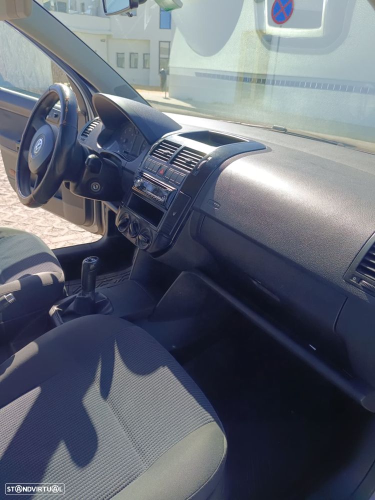 VW Polo 1.4 TDi Trendline - 13