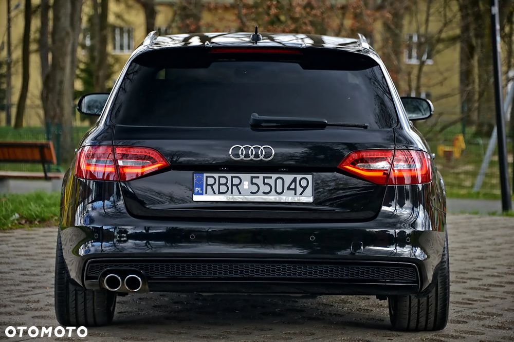 Audi A4 Avant 2.0 TDI DPF S line Sportpaket - 4