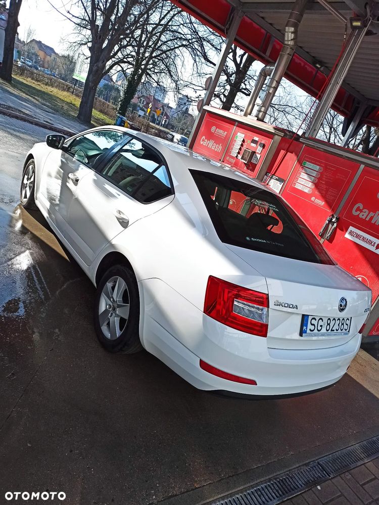 Skoda Octavia 2.0 TDI Edition - 8