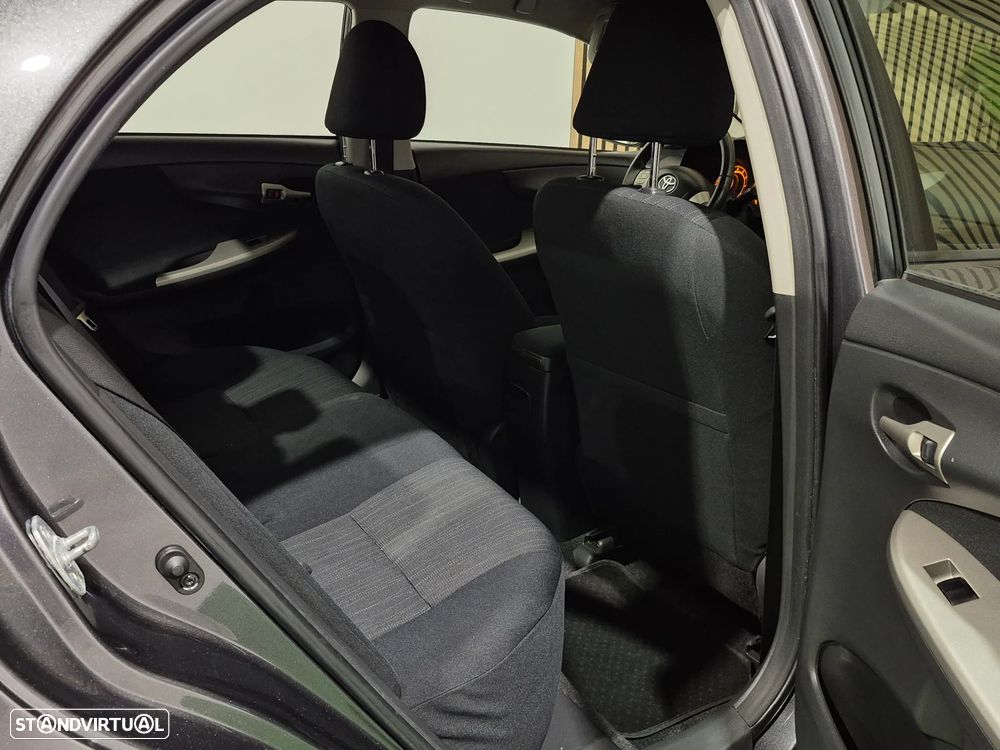 Toyota Corolla 1.33 VVT-i Luna+VSC - 19