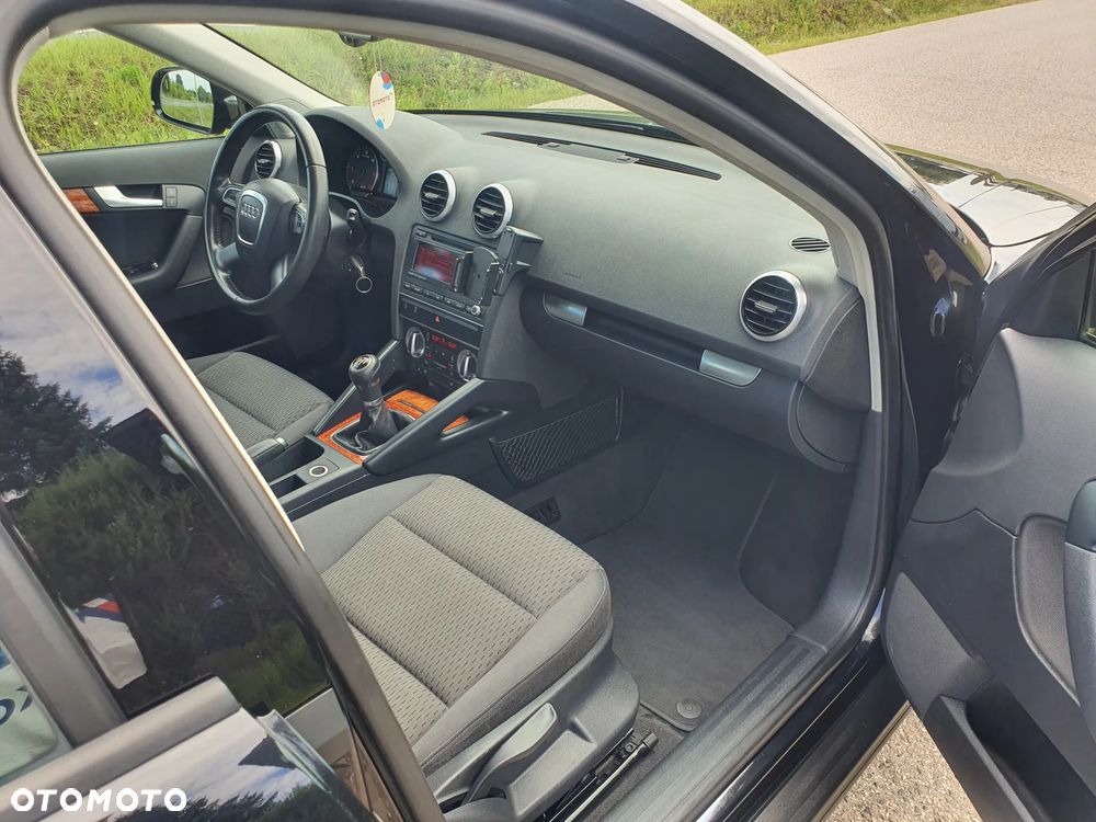 Audi A3 Sportback 1.6 TDI Ambition - 12