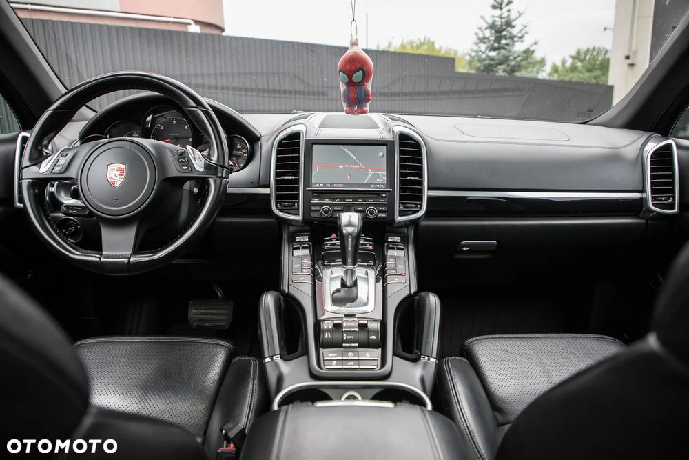 Porsche Cayenne Diesel Tiptronic S - 29
