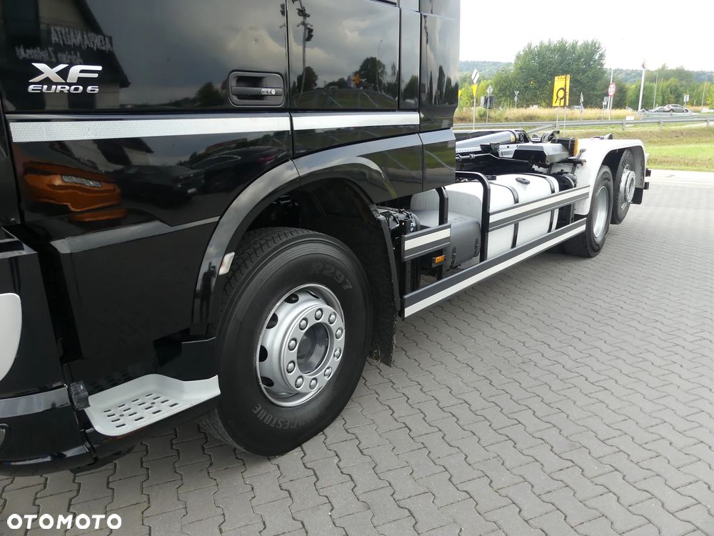 DAF XF 106.510 / 6x2 / HAKOWIEC / RETARDER / EURO 6 / OŚ SKRĘTNA / - 24
