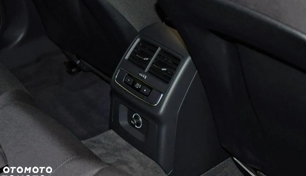 Audi A4 Avant 40 TDI S tronic - 25