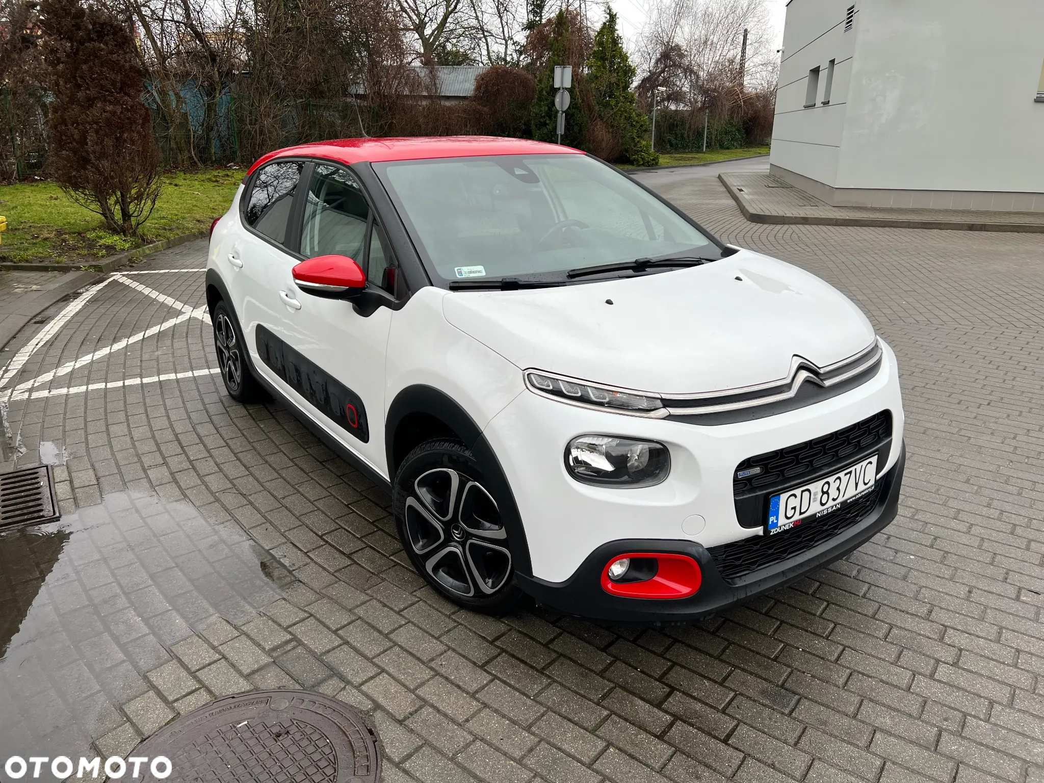 Citroën C3 1.2 PureTech Shine - 2