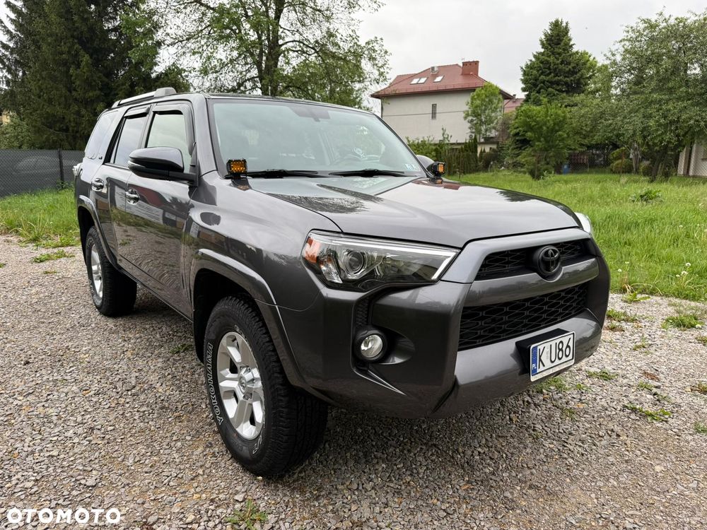 Toyota 4-Runner - 13