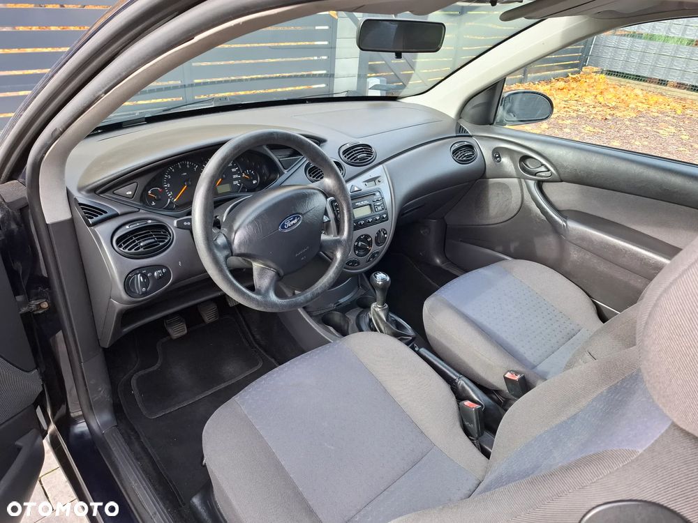 Ford Focus 1.4 Comfort - 12