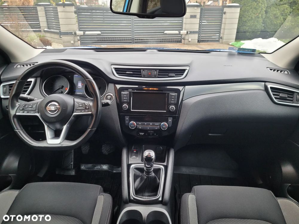 Nissan Qashqai 1.3 DIG-T N-CONNECTA - 18