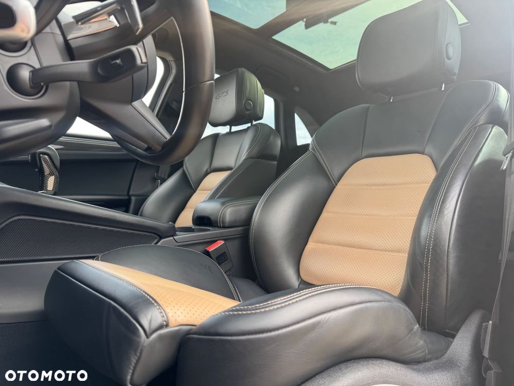 Porsche Macan - 15