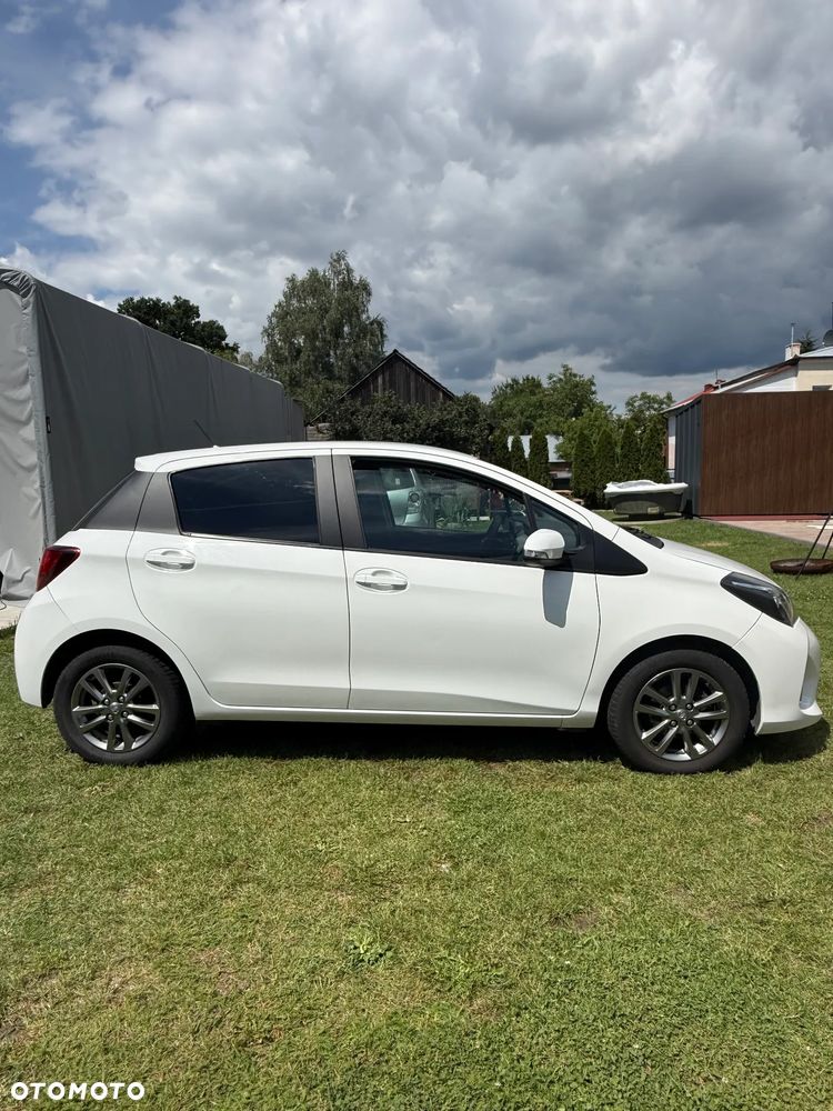 Toyota Yaris 1.0 Active EU6 - 9