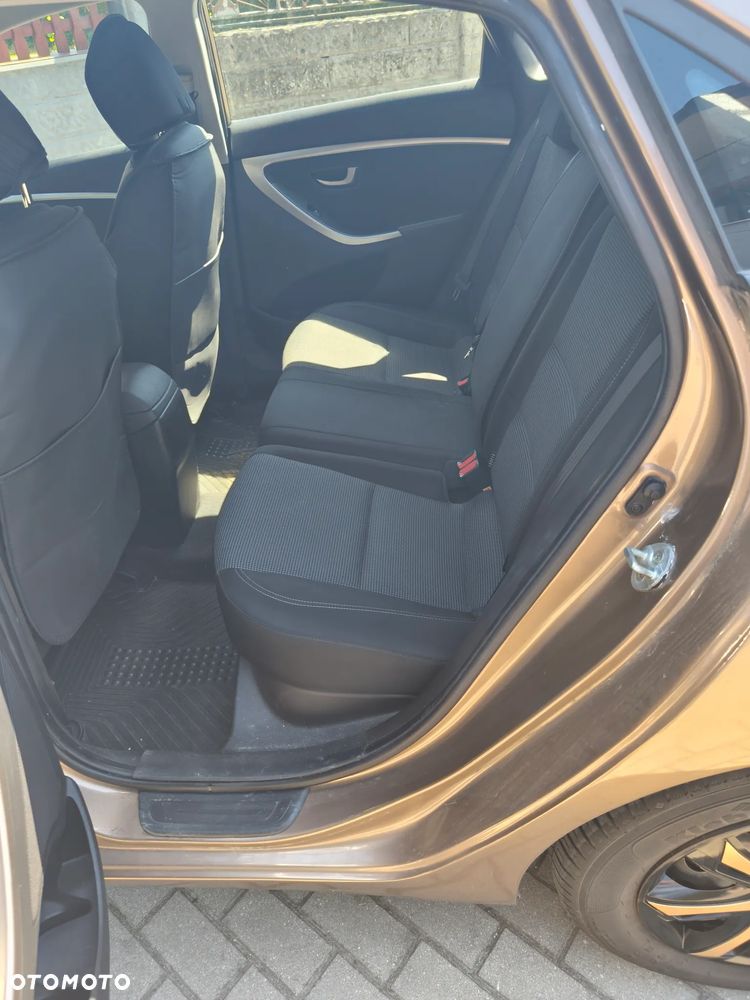 Hyundai i30 1.4 Comfort - 11