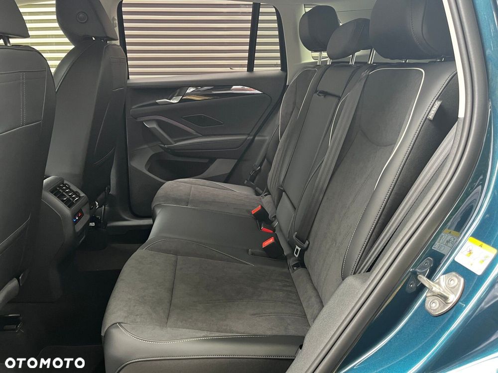 Volkswagen Tiguan - 12