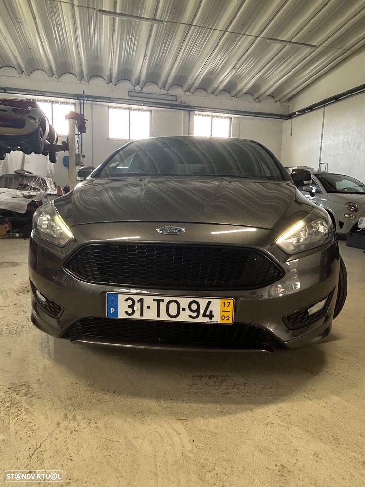 Ford Focus 1.0 EcoBoost ST-Line - 8