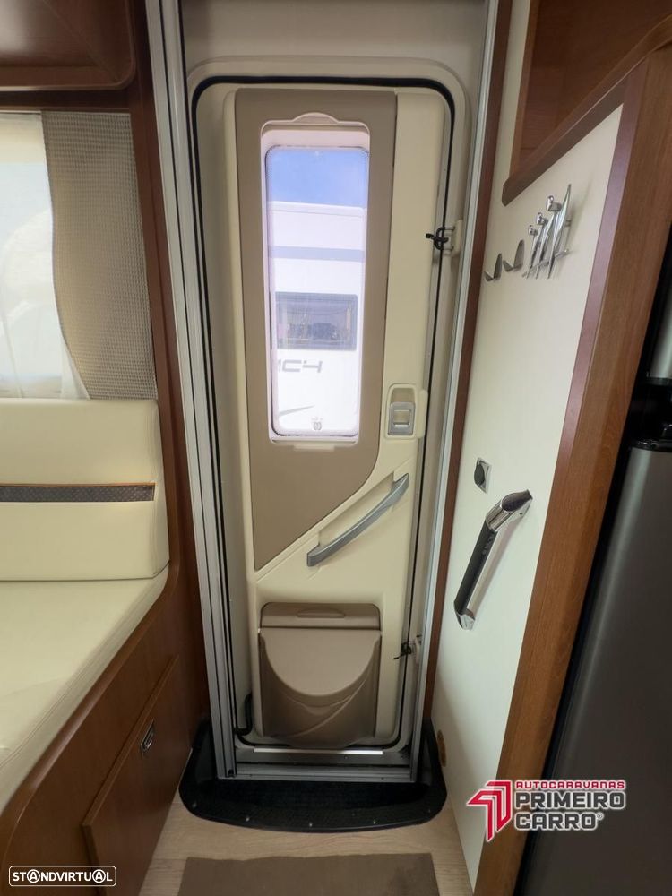 Rapido Serie 6F 696 FF Premium c.central e basculante - 41