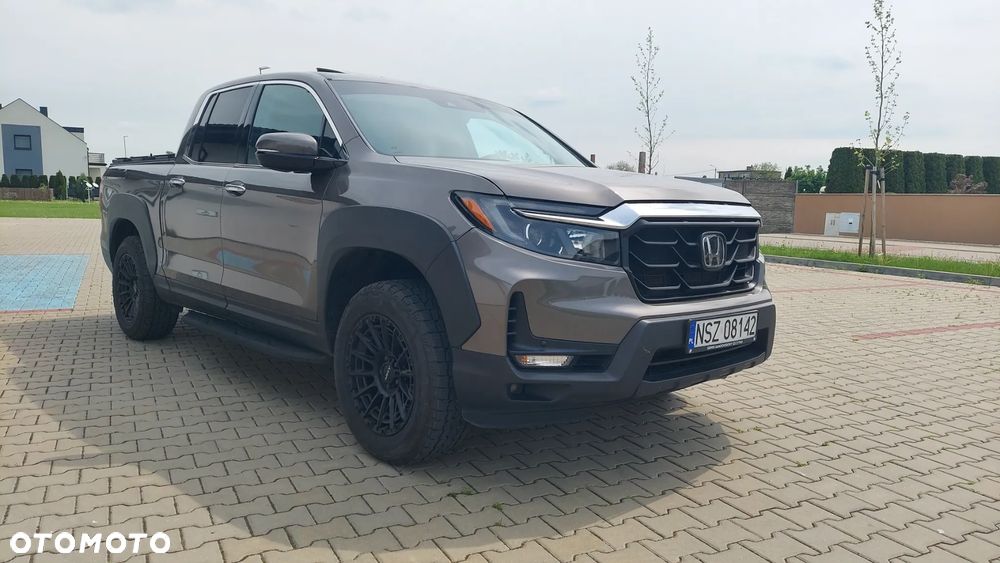 Honda Ridgeline - 1