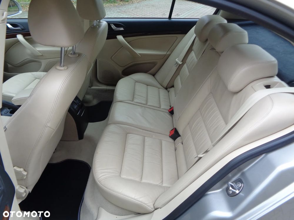 Skoda Octavia 1.6 TDI DPF Active Green tec - 9