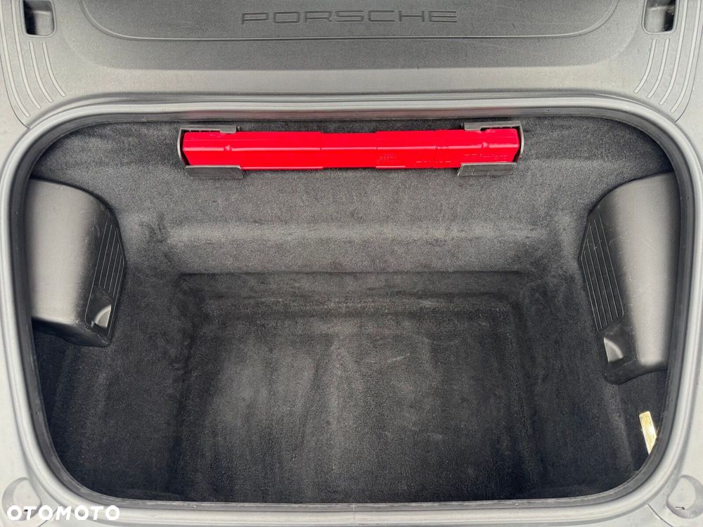 Porsche 911 Carrera 4S PDK - 25