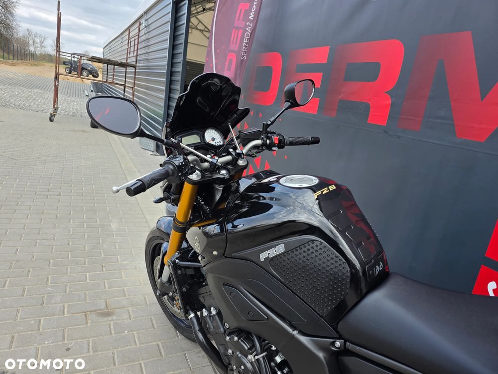 Yamaha FZ8 - 9