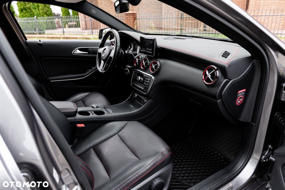 Mercedes-Benz Klasa A 250 Sport 4Matic 7G-DCT - 23