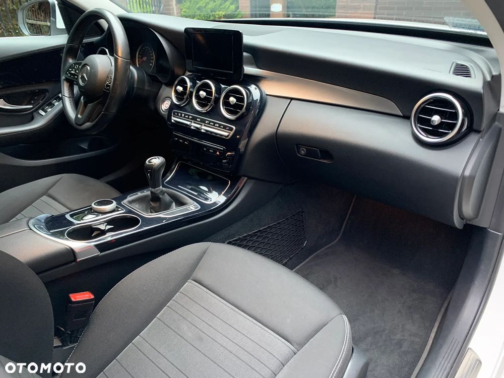 Mercedes-Benz Klasa C - 22