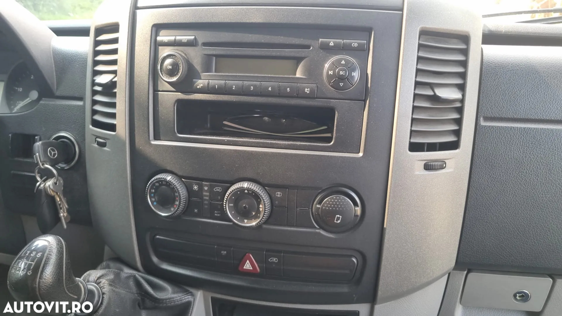 Mercedes-Benz SPRINTER - 7