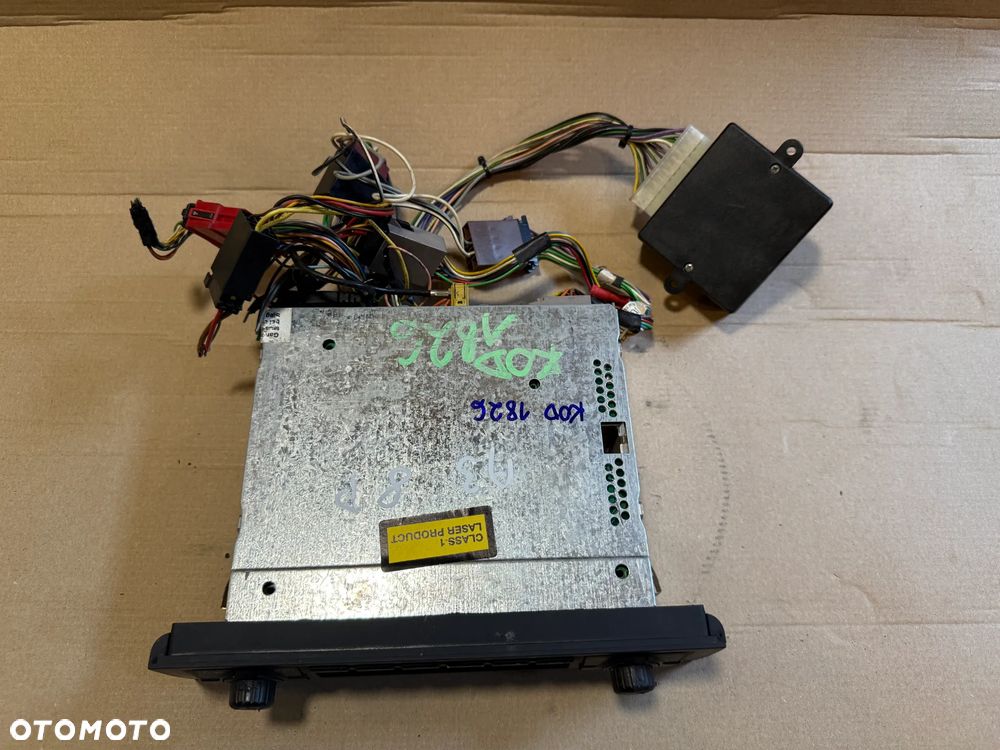 Radio 8P0035186C Audi A3 8P z kodem - 3