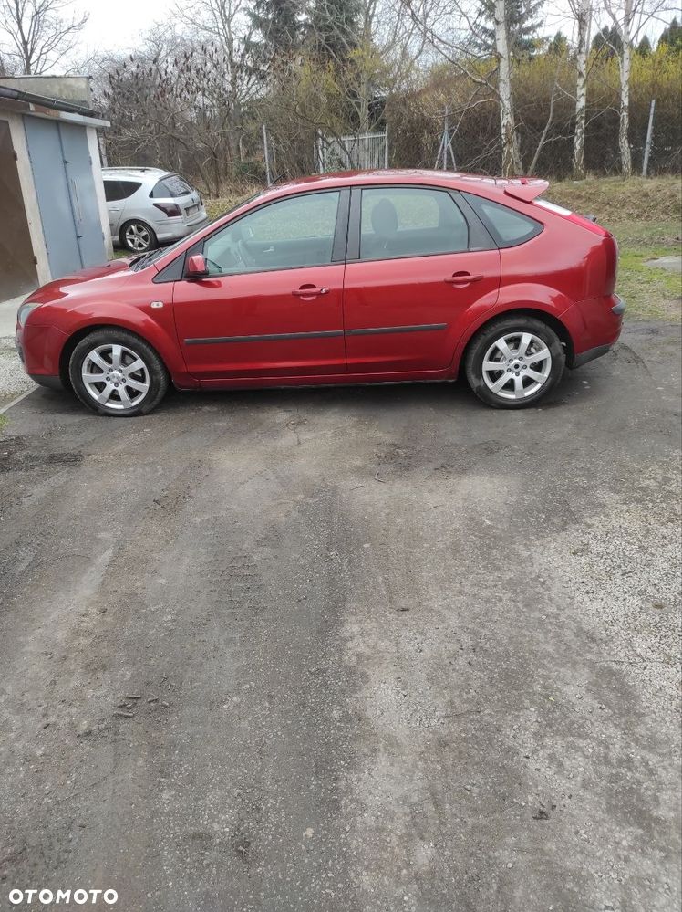 Ford Focus 2.0 Sport - 11