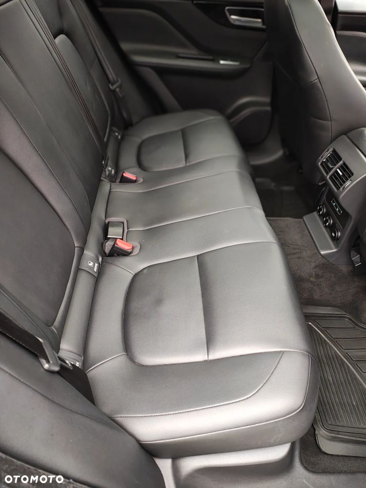 Jaguar F-Pace 20d AWD R-Sport Ingenium Edition - 10