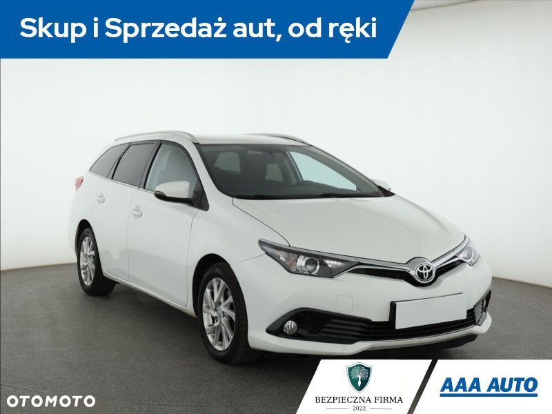 Toyota Auris - 3