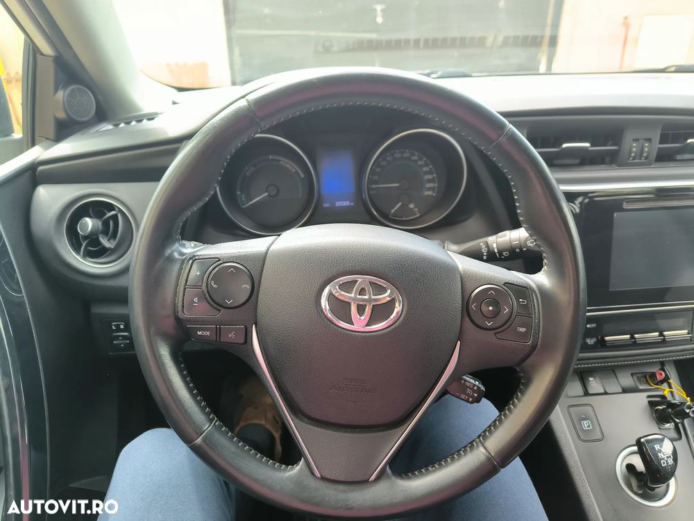 Toyota Auris - 6