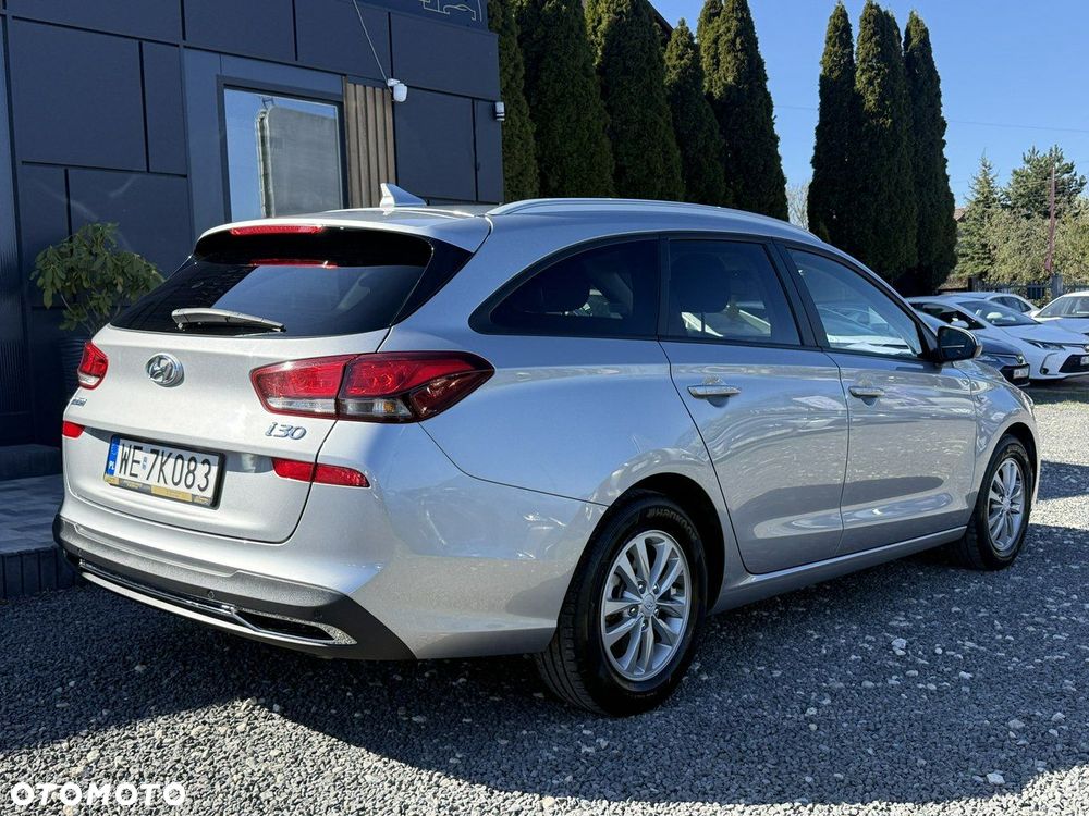 Hyundai i30 1.0 T-GDI Classic + - 11