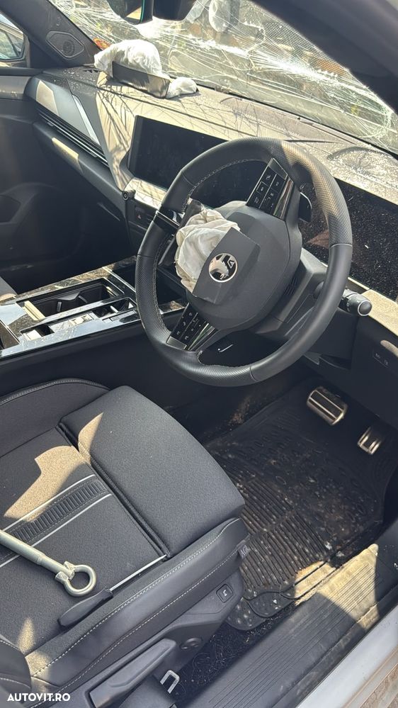 Dezmembrez Vauxhall Astra L 2024 - 3