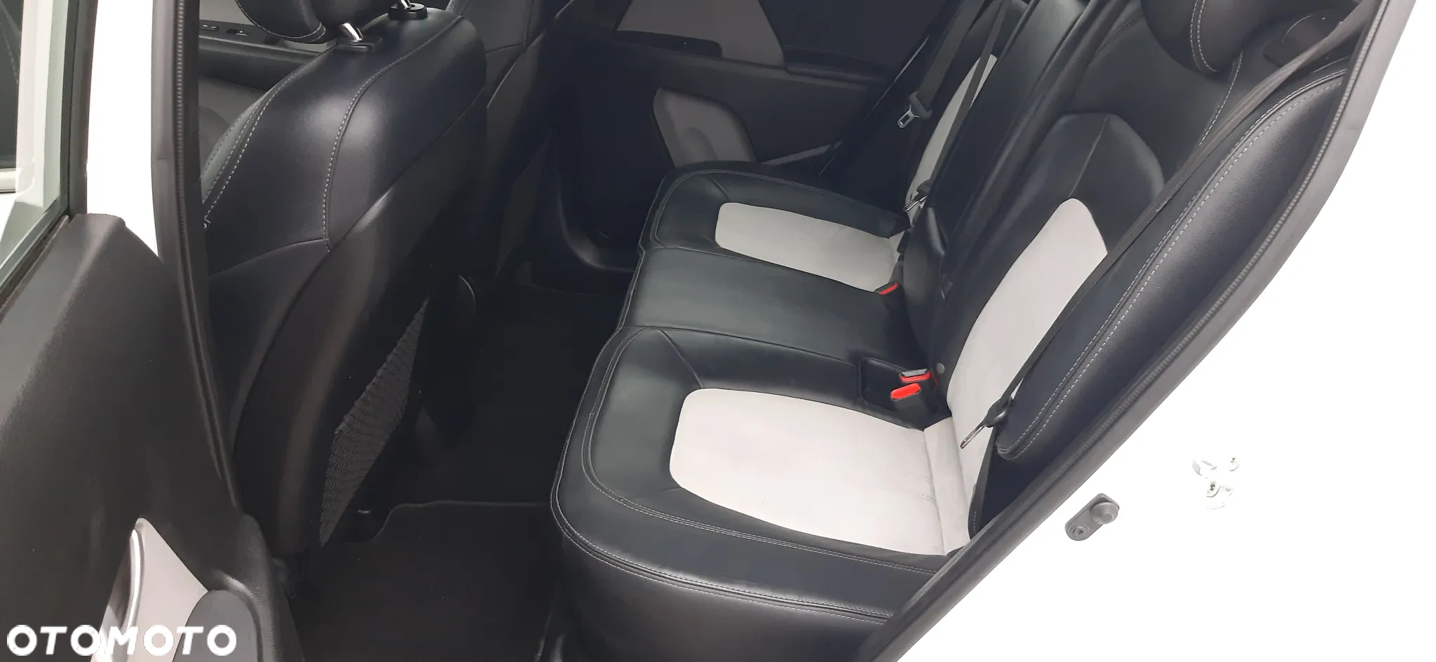 Kia Sportage 1.6 GDI XL 2WD - 18