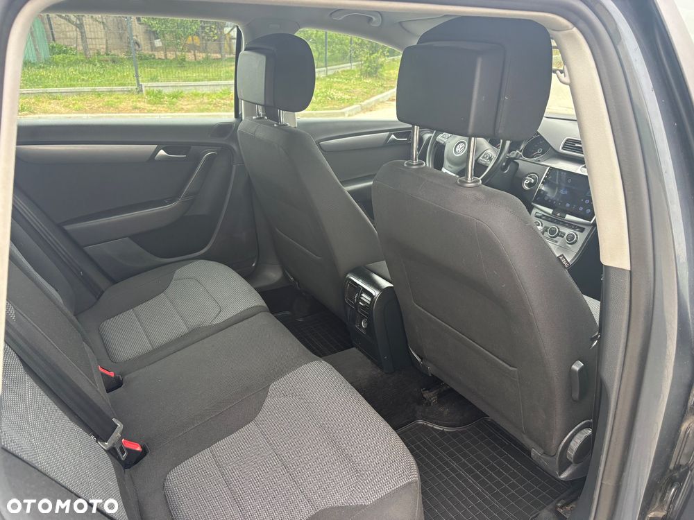 Volkswagen Passat 2.0 Blue TDI DSG SCR Comfortline - 15