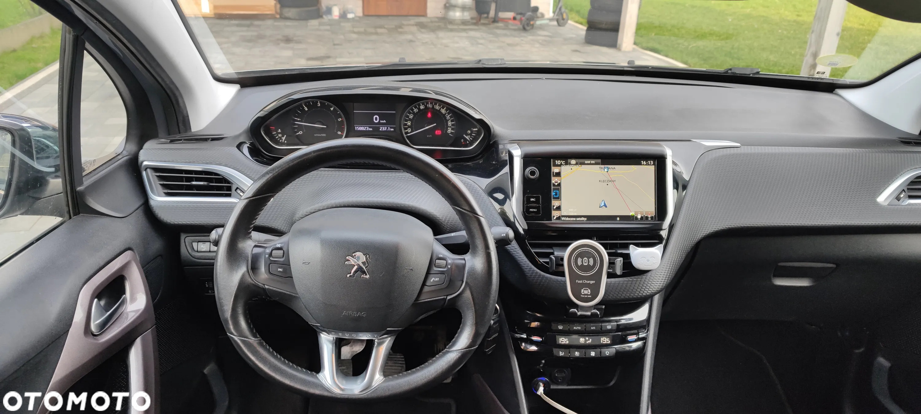 Peugeot 2008 1.6 BlueHDi Style - 10