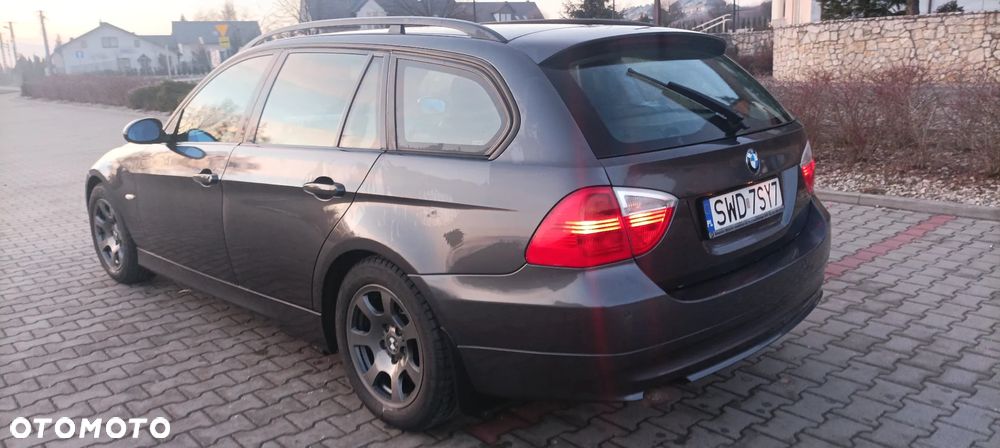 BMW Seria 3 320d - 24