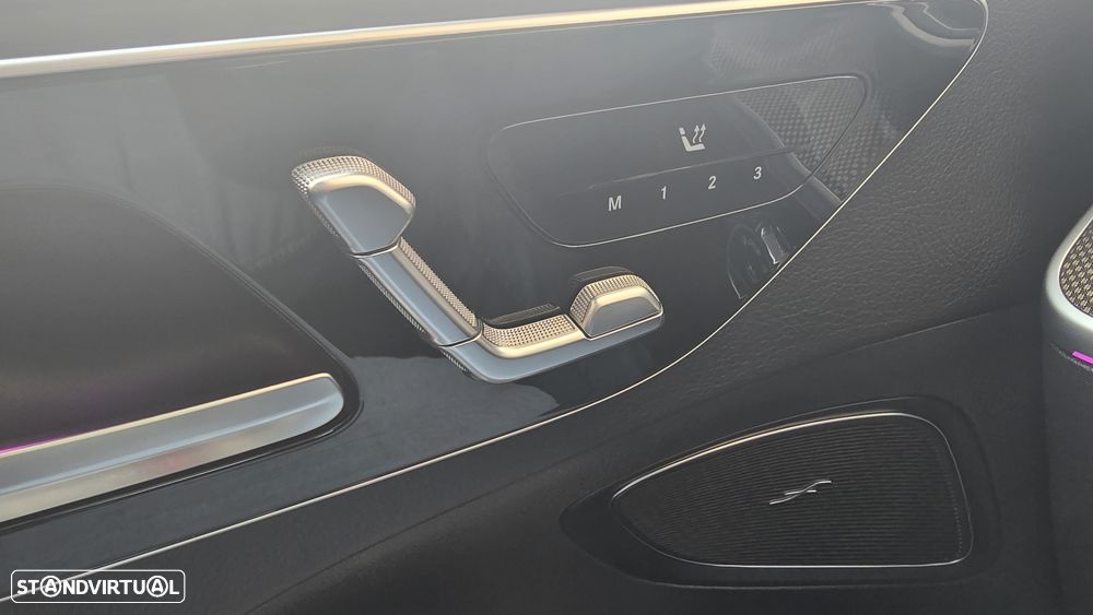 Mercedes-Benz C 300 d AMG Line - 24