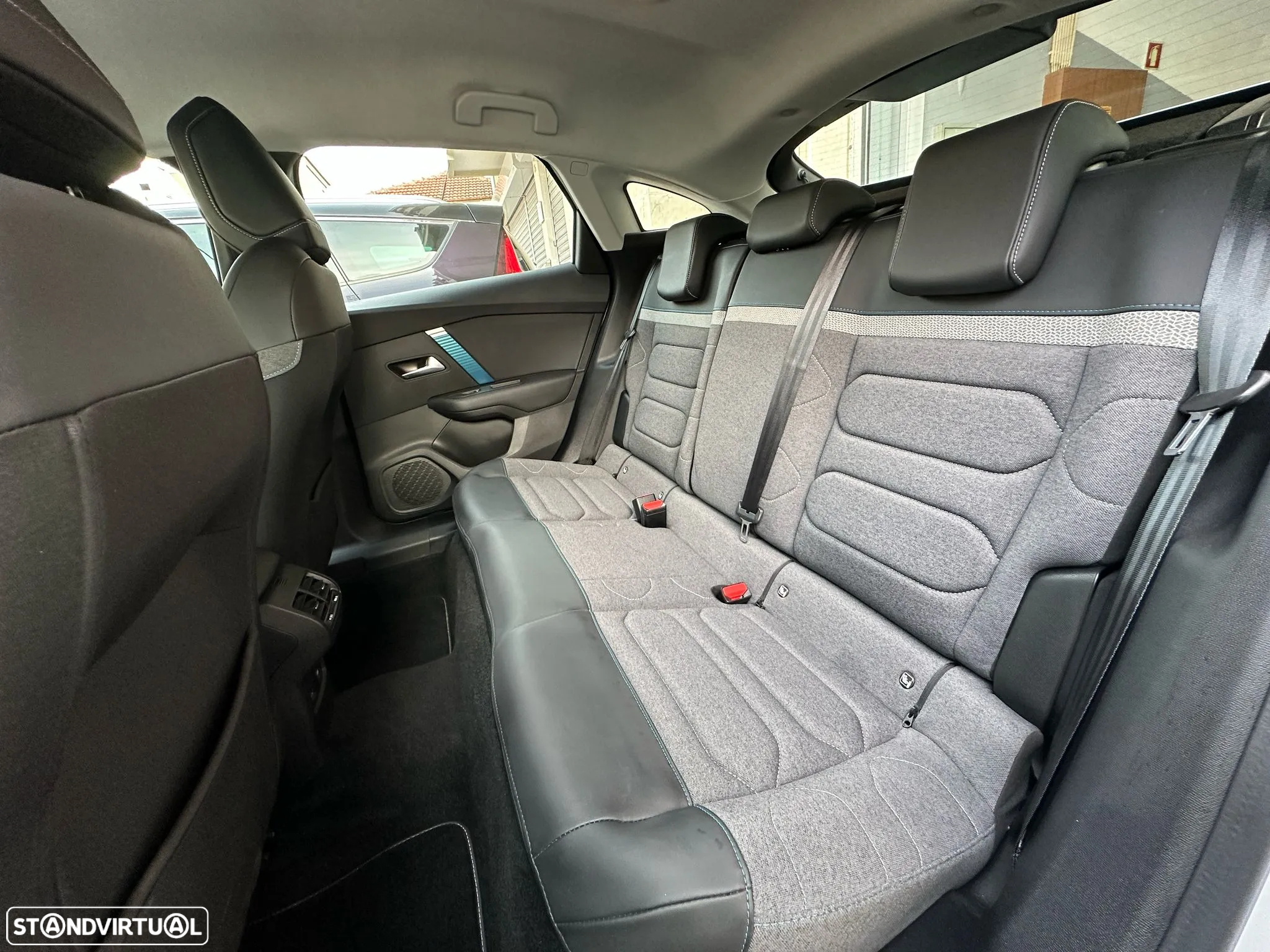 Citroën e-C4 50 kWh Feel - 11